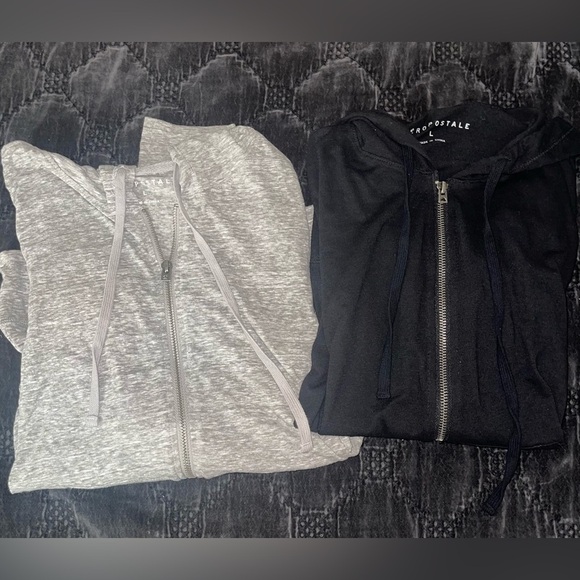 Two Aeropostale sweaters size Large. 1black and 1grey. Great condition. - Picture 1 of 7
